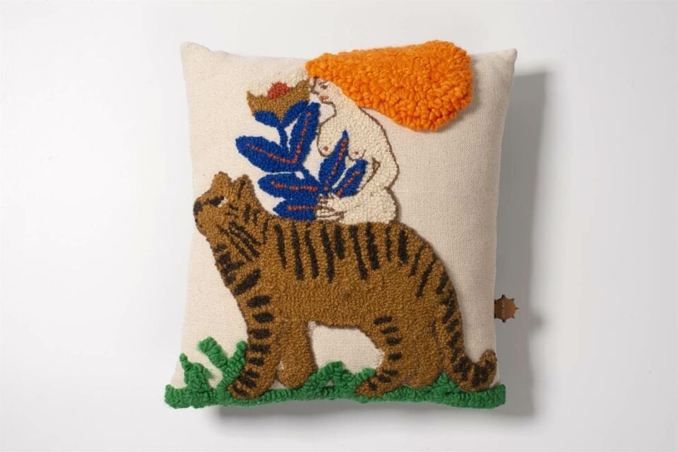 TIGER  GIRL Punch Yastık