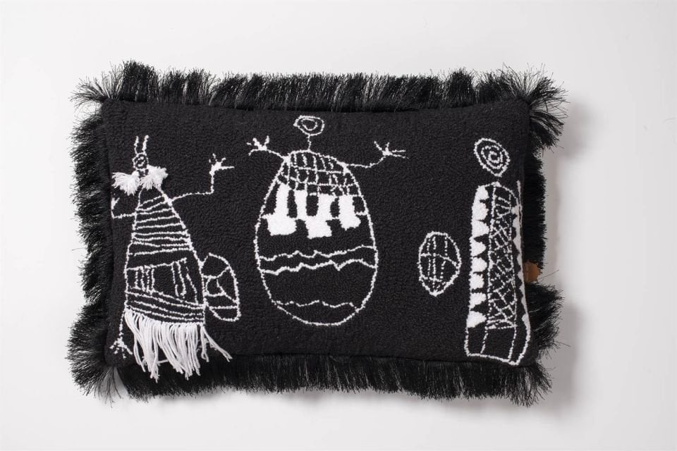 AFRICAN FUNNY GIRLS  BLACK Punch Yastık